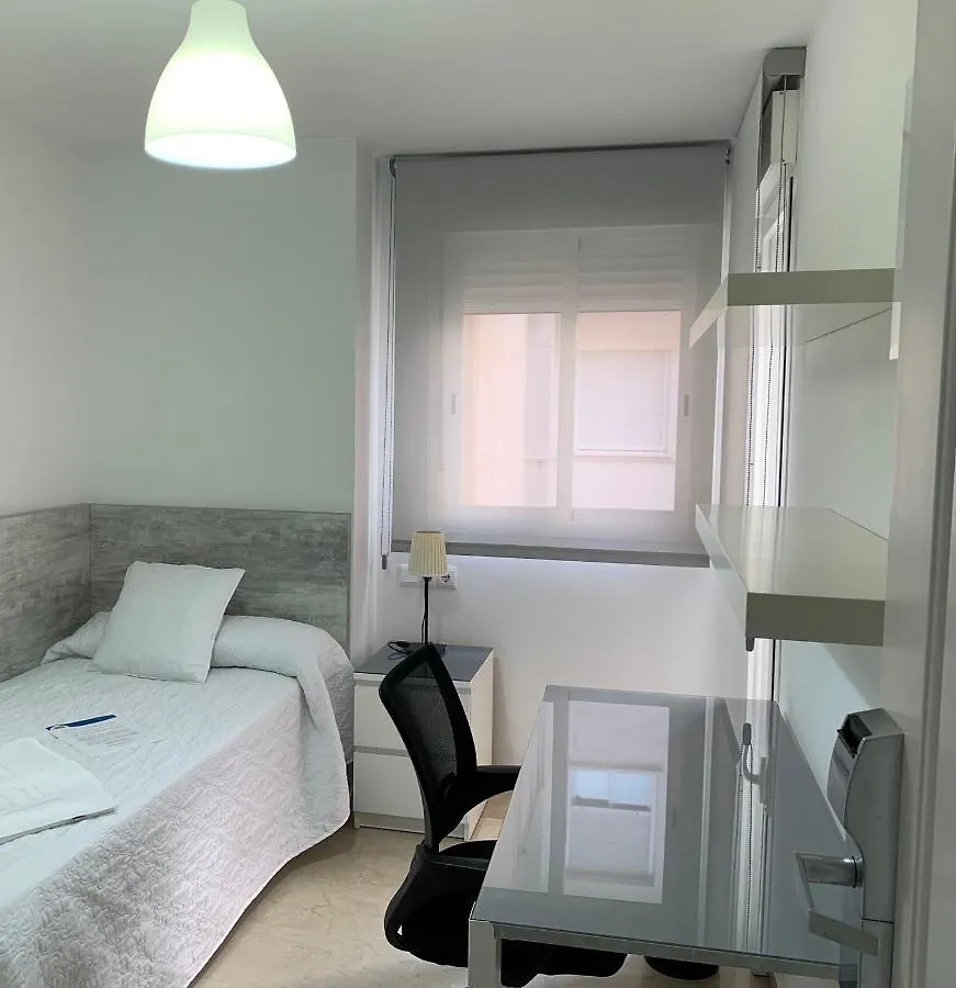 Апартаменты Hostel Residencia Alfil Малага