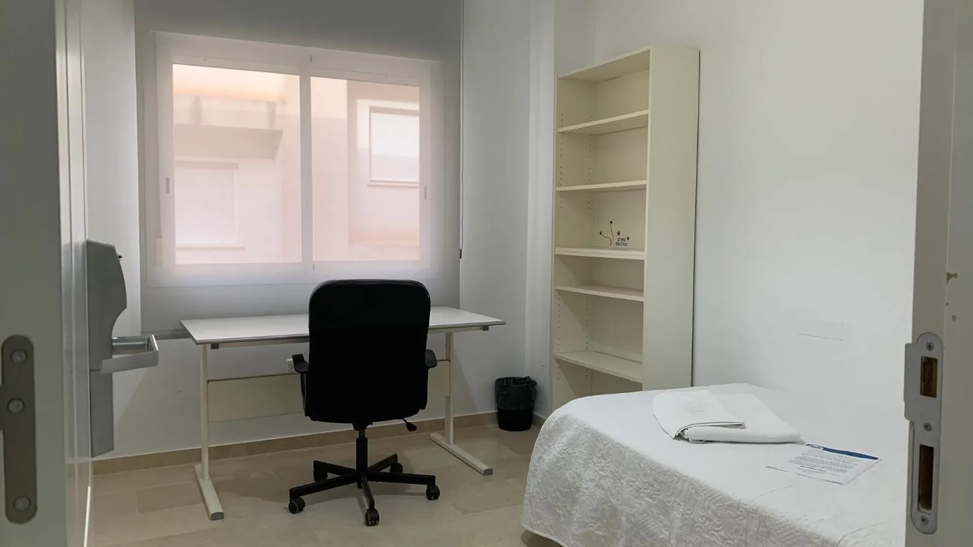 Hostel Residencia Alfil Малага Испания